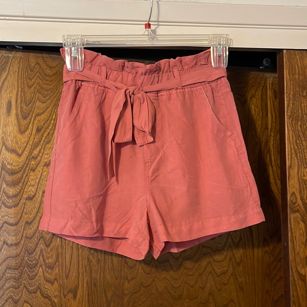 Thread & Supply NWT paper bag waist shorts,sz.S